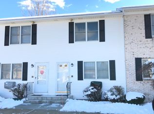 17 Packard Ave APT 105, North Providence, RI 02911