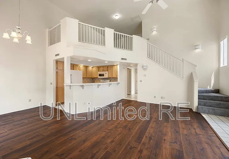 3285 N Hedgewood Dr #B — Photo 5