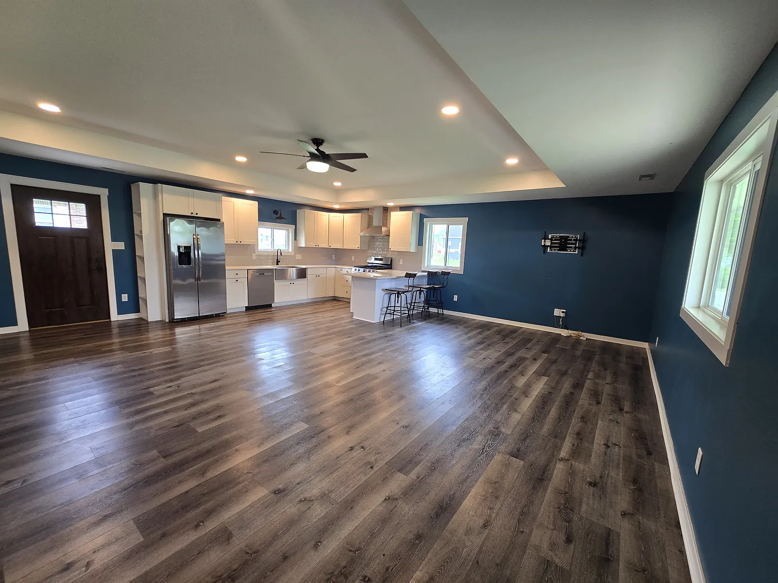 4 bed, 1750 sqft, $2,750 — Photo 2