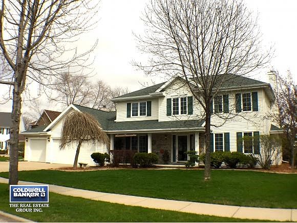 Commanding street view