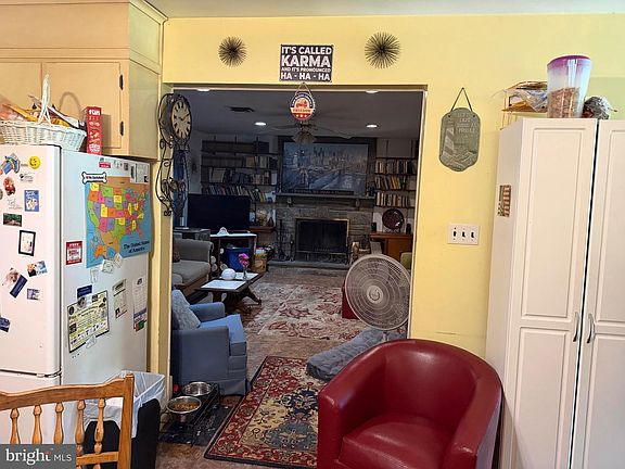 4th image of 7 Brookdale Dr