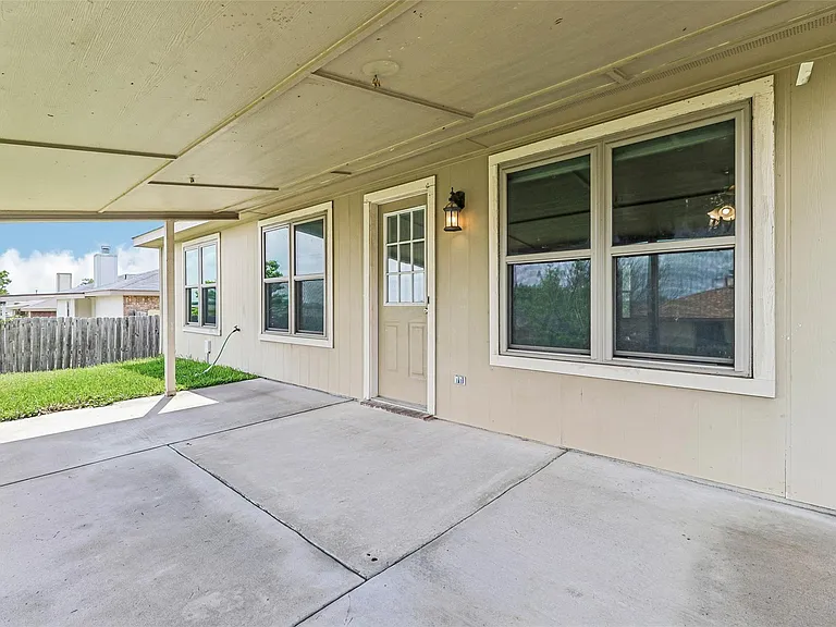 1309 Marlee Cir — Photo 33
