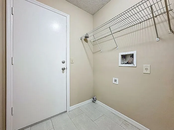 5392 Rocking Horse Pl — Photo 24