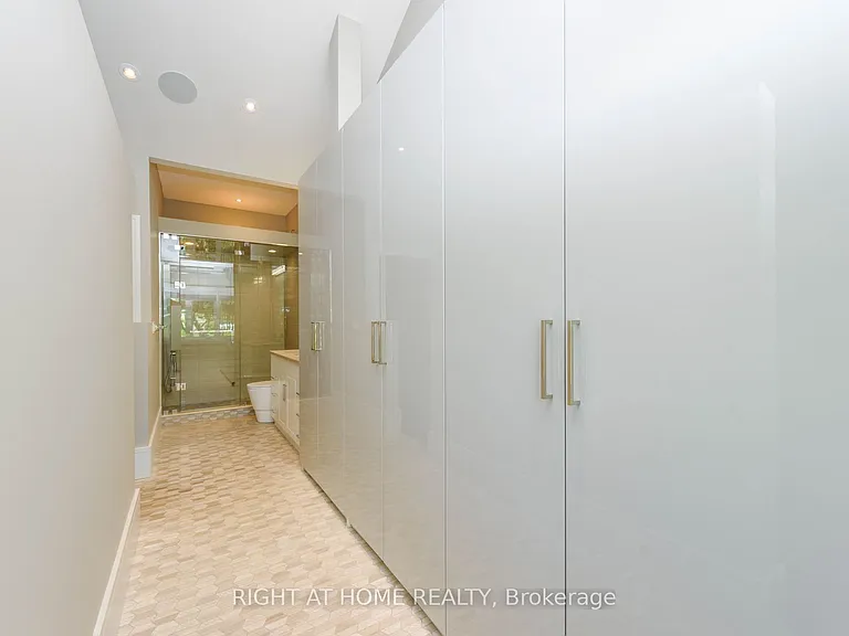 176 Maplewood Rd — Photo 20