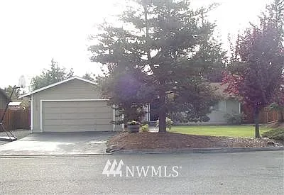 8101 NE 142nd photo 1