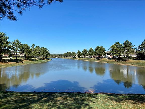 3rd image of 16735 Summer Cypress Ct