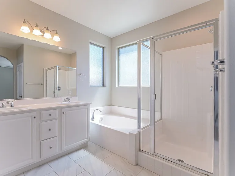 613 Bright Valley Pl — Photo 14
