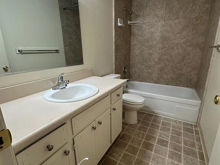 Palm Manor- 1017 Esplanade - 10 — Photo 23
