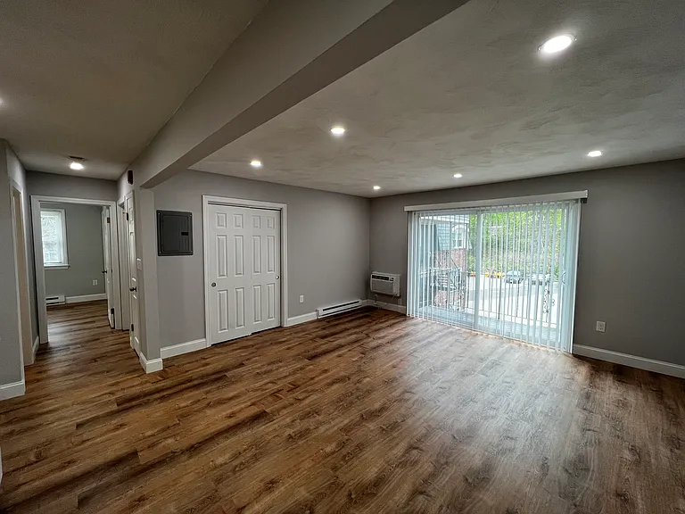 80 Locust Avenue — Photo 6
