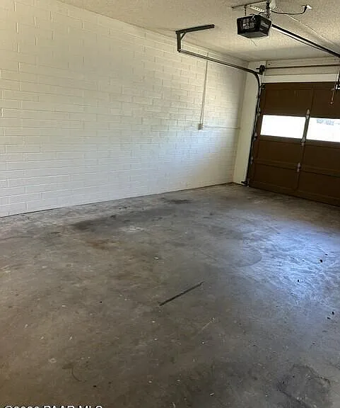 887 N Cochise Dr — Photo 10