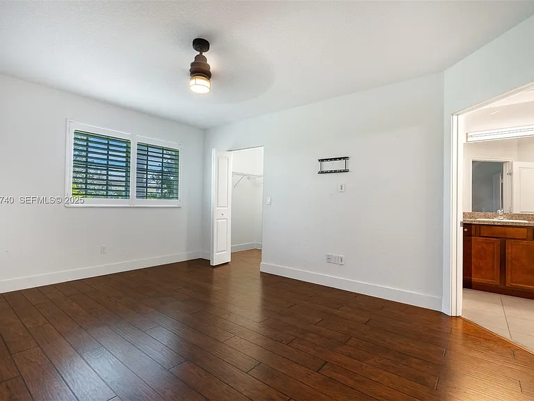 4652 Horseshoe Cir — Photo 28