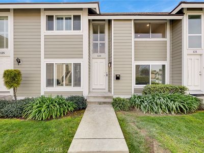 123 Oval Rd #2, Irvine, CA, 92604