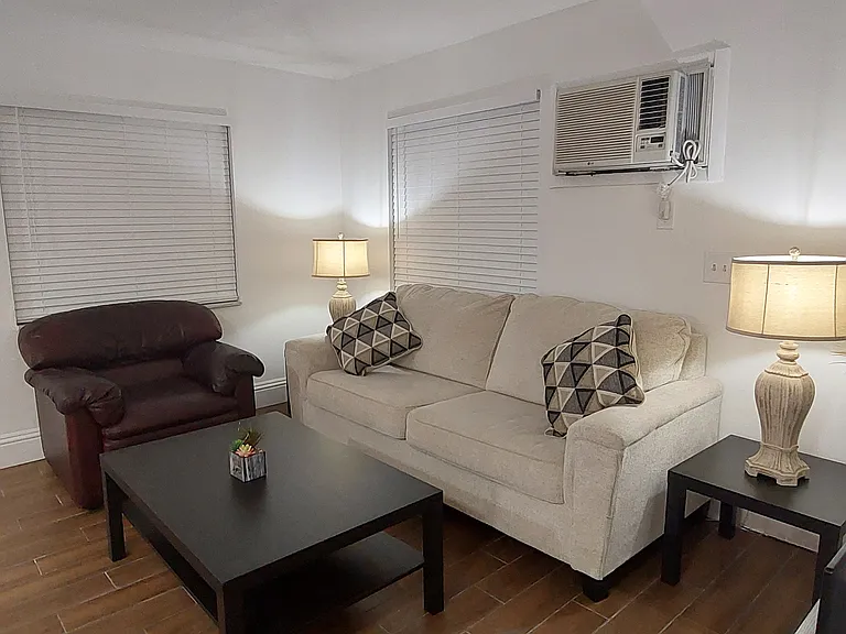 710 8th Ave NW #710 — Photo 9