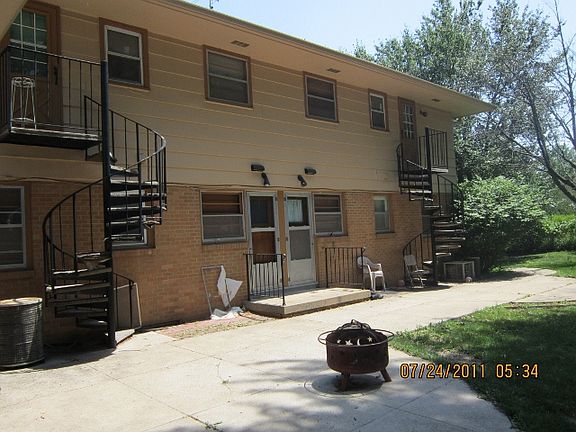 REAR PATIO
