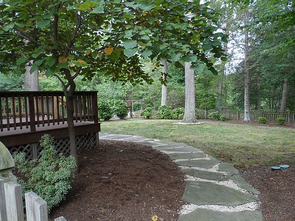 3rd image of 8251 Sugar Wood Dr