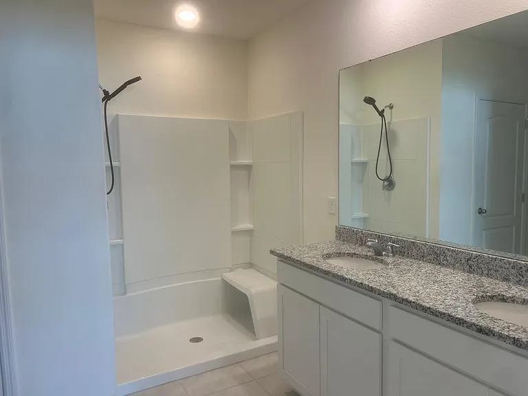 472 Lily Ln — Photo 14