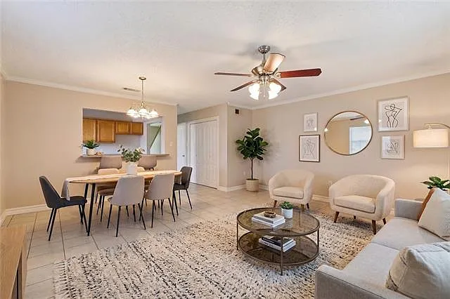 3 bed, 2.0 bath, 1365 sqft, $1,650 — Photo 3