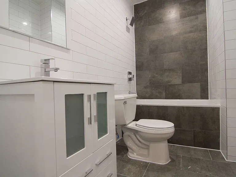 971 Lafayette Ave #3L — Photo 8