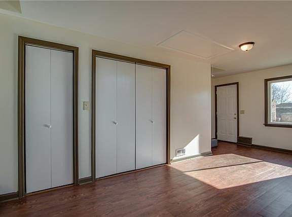 5th image of 3009 Sunnyview Dr