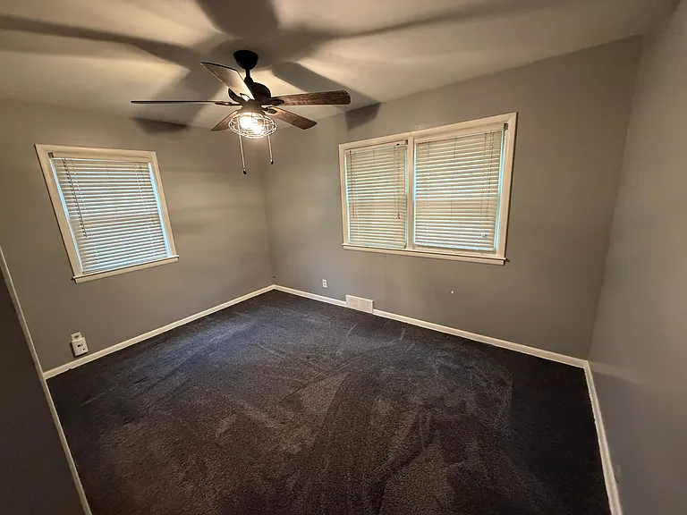 1339 Adams St — Photo 7