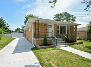 10113 Parke Ave, Oak Lawn, IL 60453