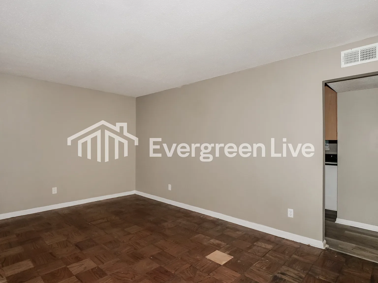 3 bed, 2.0 bath, 1786 sqft, $1,345 — Photo 4