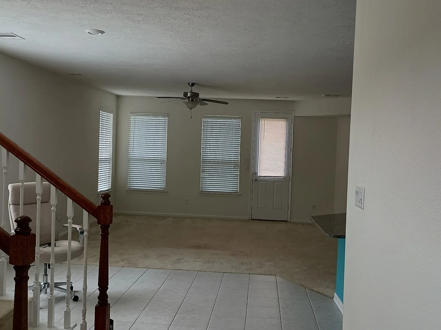 4 bed, 2.5 bath, 2750 sqft, $2,300 — Photo 4