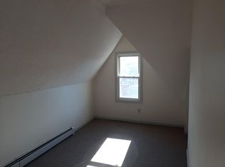 49 Cliff St #3, Norwich, CT 06360