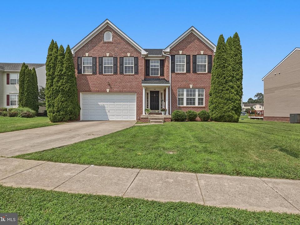 1st image of 105 Seurat Ln