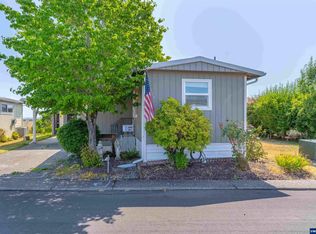 3367 Rainbow Loop #18, Hubbard, OR 97032