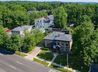 926 W Main St, Kalamazoo, MI 49006