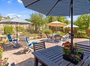 153 Macademia Ln, Simi Valley, CA 93065