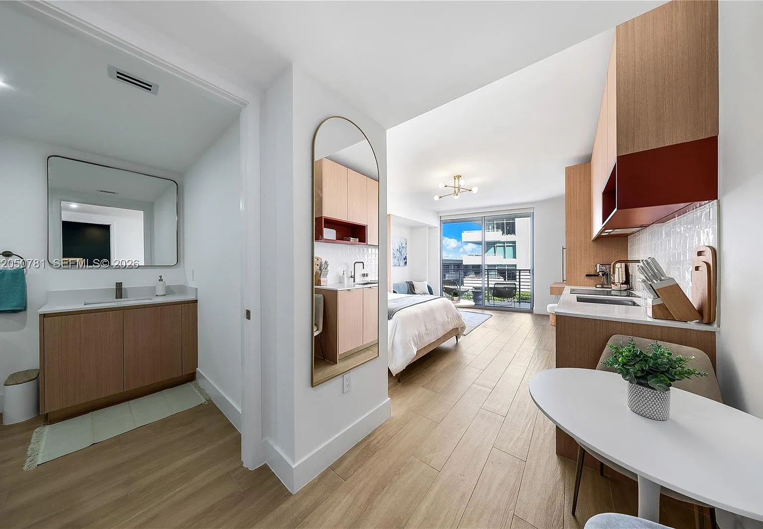 Studio, 1.0 bath, 462 sqft, $3,200 — Photo 1