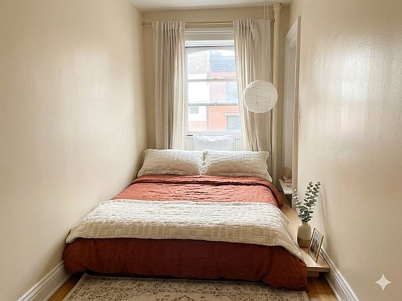 5th image of 449 W 22nd St APT 4