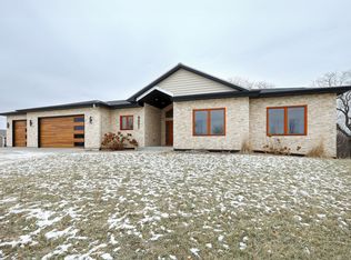 4001 Cartier Ave, Ames, IA 50014