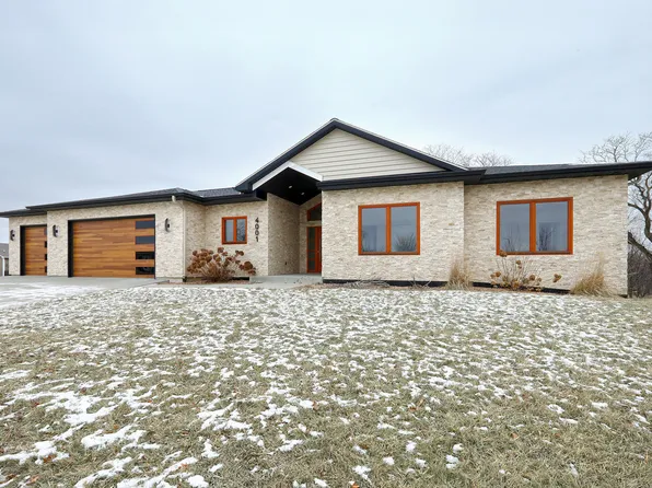 4001 Cartier Ave, Ames, IA 50014