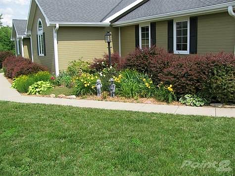 Tons fo Beautiful Landscaping