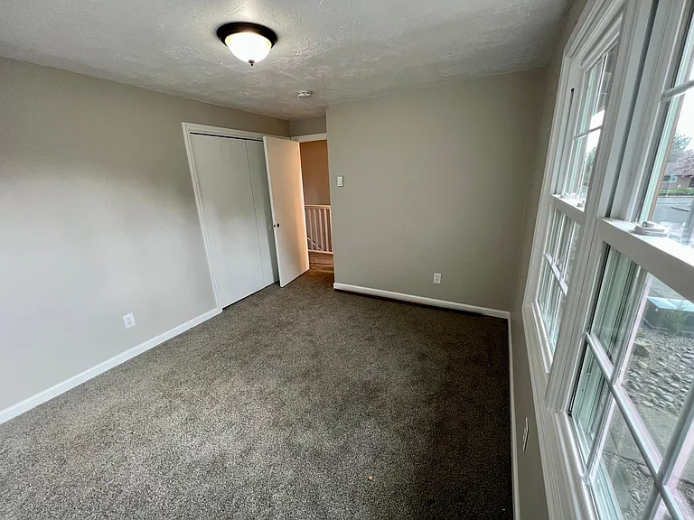 2575 NW Fairlawn St — Photo 29