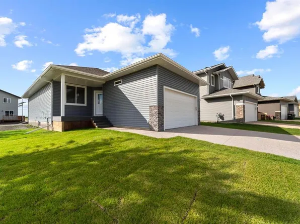 7501 N 38a Ave, Camrose, AB T4V 5E3