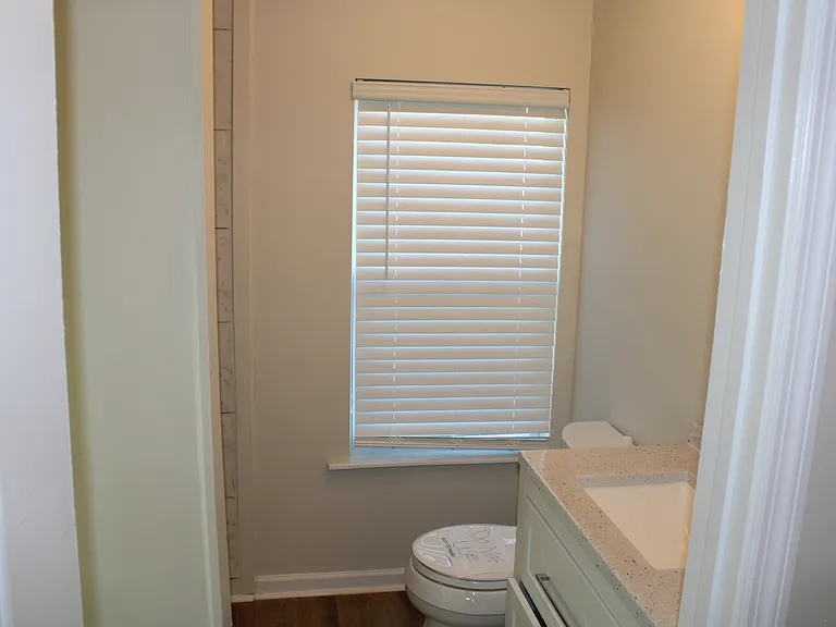 122 Memorial Dr — Photo 7