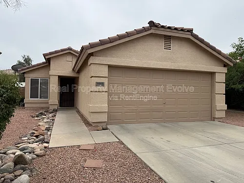11915 W Rosewood Dr Photo 1