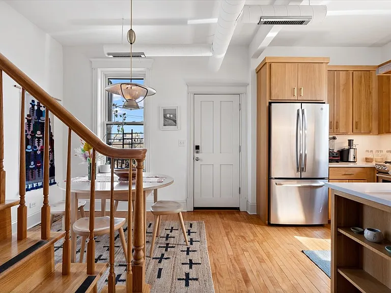 1530 W Superior St #3R — Photo 8