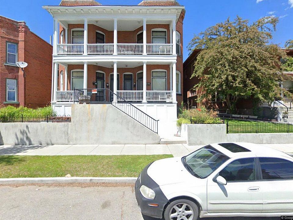 1st image of 909 W Silver St #911