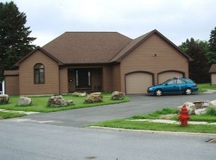 99 Maple St, Rouses Pt, NY 12979