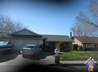 43049 Lemonwood Dr, Lancaster, CA