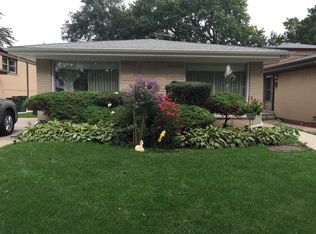 821 Long Rd, Glenview, IL 60025