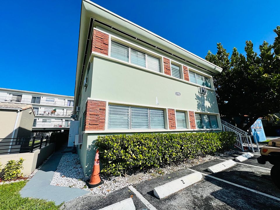 1st image of 1957 Normandy Dr #3