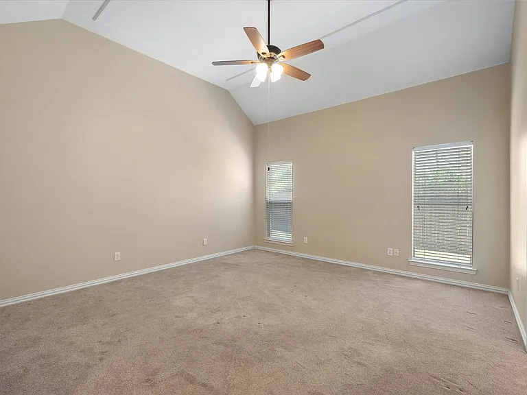 1106 Brook Arbor Dr — Photo 19