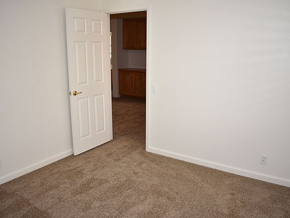 2nd image of 469 Anacapa Dr