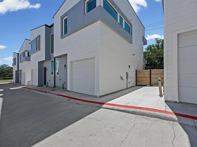 2000 Riverside Farms Rd #5102 — Photo 11